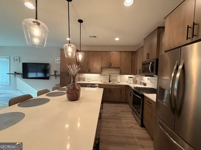 $2,800 | 1971 Drew Drive, Atlanta, GA 30318