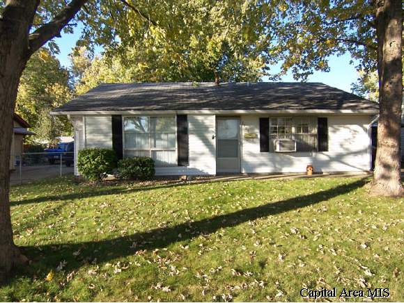 2309 Stokebridge Road Springfield, IL 62702 - Photo 1 of 9