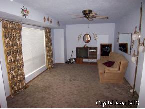 2309 Stokebridge Road Springfield, IL 62702 - Photo 3 of 9