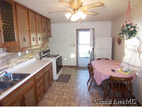 2309 Stokebridge Road Springfield, IL 62702 - Photo 4 of 9