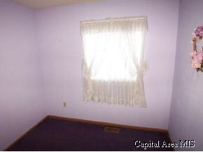 2309 Stokebridge Road Springfield, IL 62702 - Photo 6 of 9