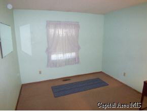2309 Stokebridge Road Springfield, IL 62702 - Photo 8 of 9