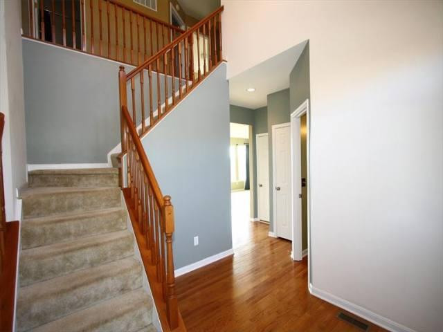 893 Sandstone Ridge Newport, KY 41076 - Photo 8 of 29 Gallery Image 8