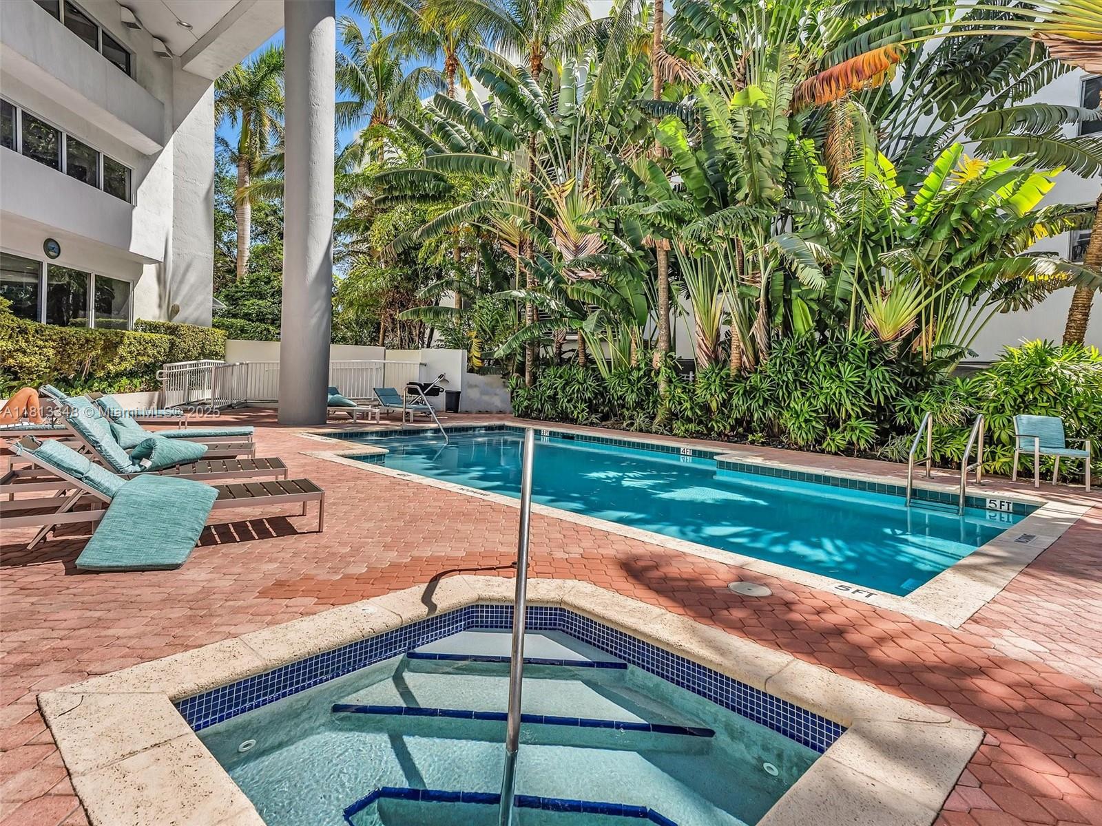 1621 Bay Road, Unit 406 Miami Beach, FL 33139 - Photo 13 of 18 Gallery Image 13