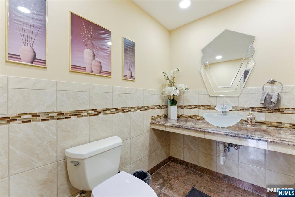 36 Fox Ledge Road Butler, NJ 07405 - Photo 31 of 49