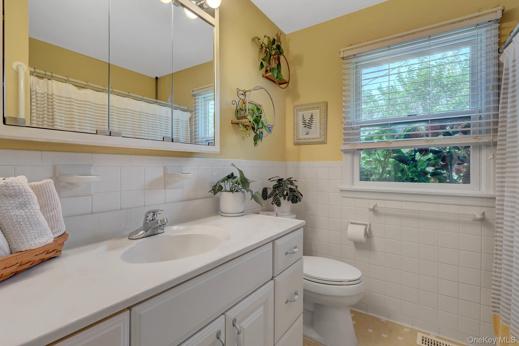 26 Greenlawn Road Sound Beach, NY 11789 - Photo 19 of 32 First Floor - Full Bathroom