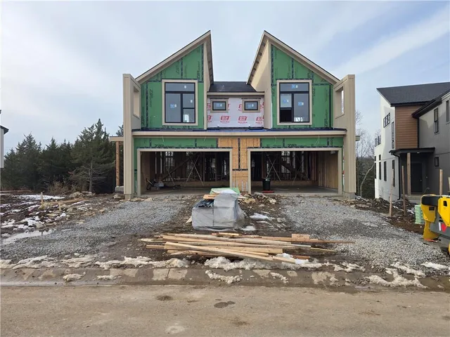 $605,000 | 22598 West 93rd Street, Lenexa, KS 66227