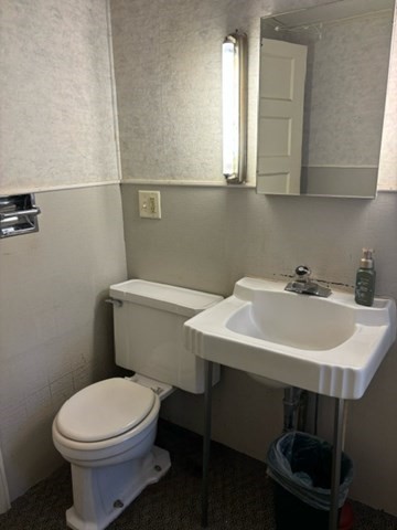 29 Wood Road Westfield, MA 01085 - Photo 6 of 12 Gallery Image 6