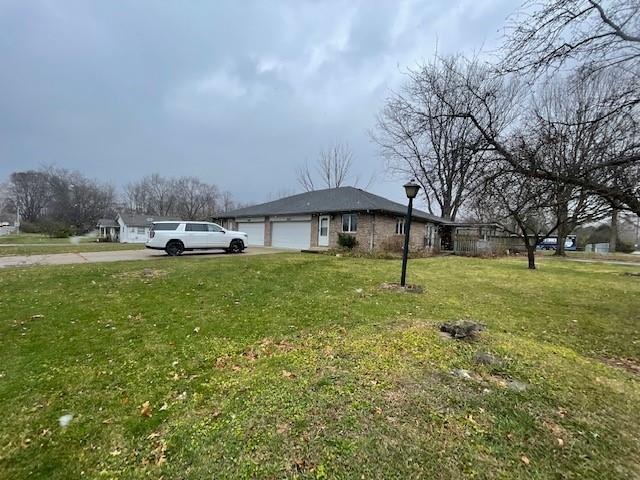 2105 Country Club Road Indianapolis, IN 46234 - Photo 1 of 16 Gallery Image 1