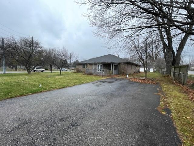 2105 Country Club Road Indianapolis, IN 46234 - Photo 3 of 16 Gallery Image 3