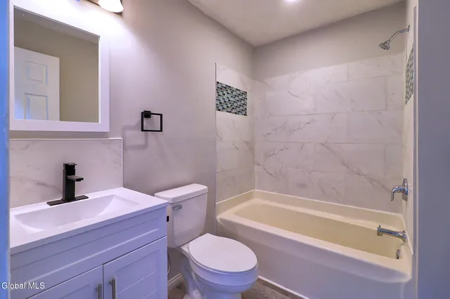 $349,750 | 421 Summit Avenue, Schenectady, NY 12307