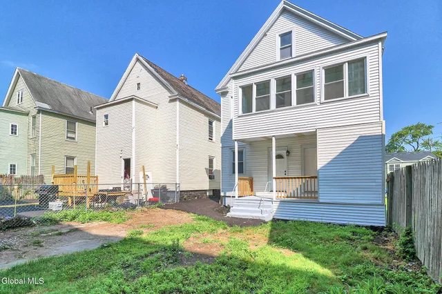 $349,750 | 421 Summit Avenue, Schenectady, NY 12307