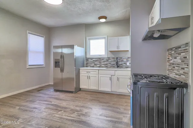 $349,750 | 421 Summit Avenue, Schenectady, NY 12307