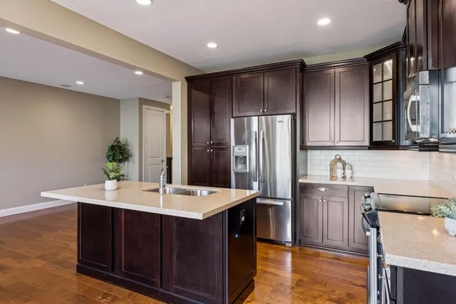 $340,000 | 3081 Countryside Avenue, Unit B, Woodbury, MN 55129