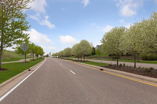 $340,000 | 3081 Countryside Avenue, Unit B, Woodbury, MN 55129