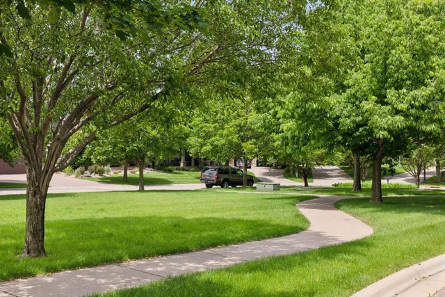 $340,000 | 3081 Countryside Avenue, Unit B, Woodbury, MN 55129