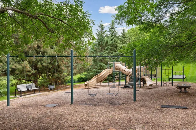 $340,000 | 3081 Countryside Avenue, Unit B, Woodbury, MN 55129