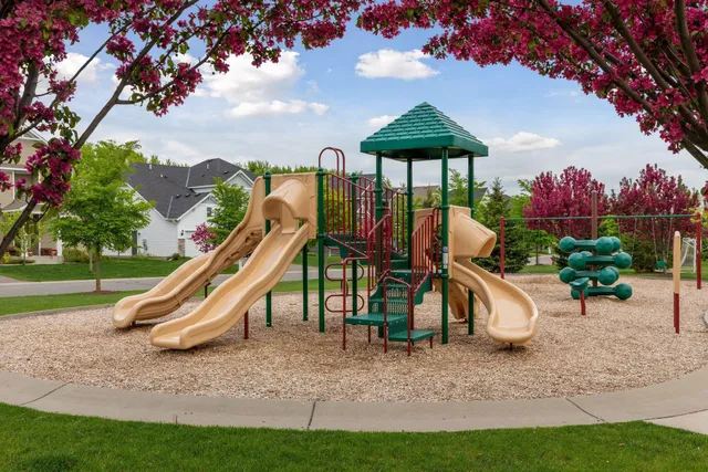 $340,000 | 3081 Countryside Avenue, Unit B, Woodbury, MN 55129