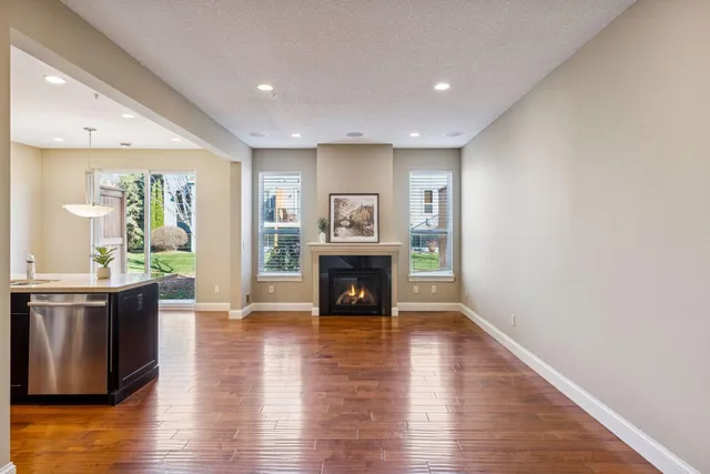 $340,000 | 3081 Countryside Avenue, Unit B, Woodbury, MN 55129