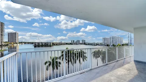 $480,000 | 2851 Northeast 183rd Street, Unit 617, Aventura, FL 33160