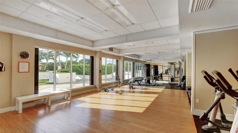 $480,000 | 2851 Northeast 183rd Street, Unit 617, Aventura, FL 33160