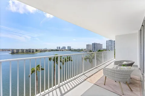 $480,000 | 2851 Northeast 183rd Street, Unit 617, Aventura, FL 33160