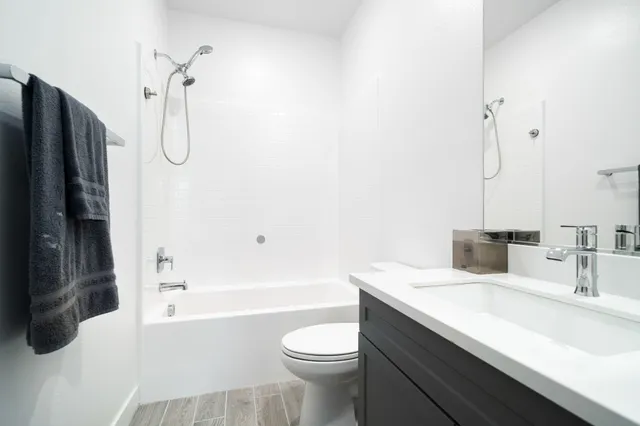 $3,300 | 35393 Sereno Lane, Palm Desert, CA 92211