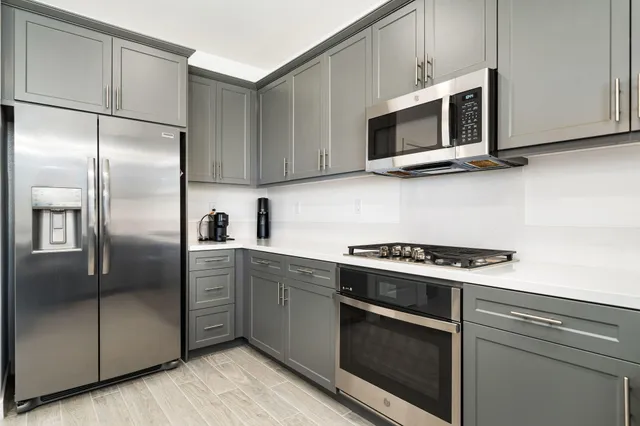 $3,300 | 35393 Sereno Lane, Palm Desert, CA 92211