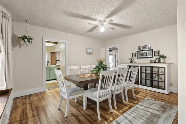 $285,000 | 302 West Main Street, Honey Grove, TX 75446