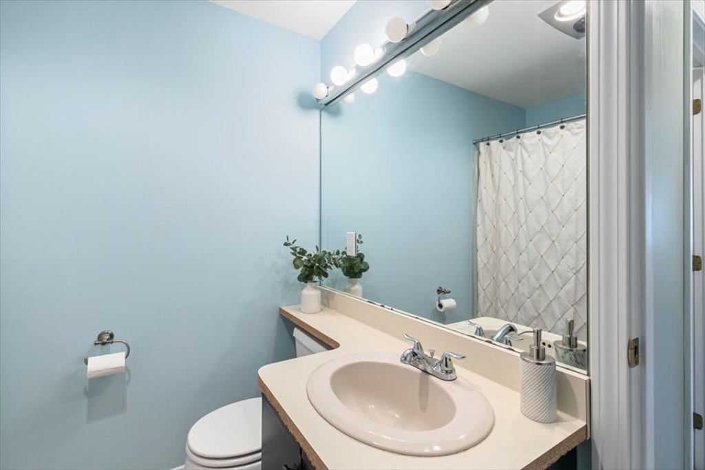 47 Stacey Circle, Unit 47 Windham, NH 03087 - Photo 22 of 42 Gallery Image 22