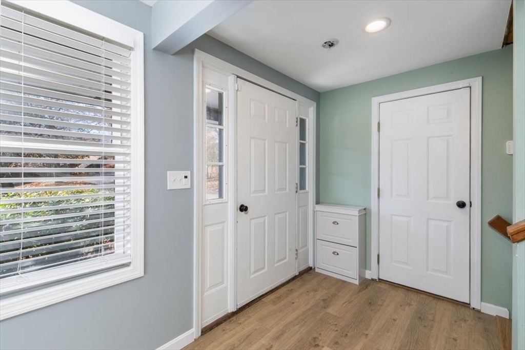 47 Stacey Circle, Unit 47 Windham, NH 03087 - Photo 3 of 42 Gallery Image 3