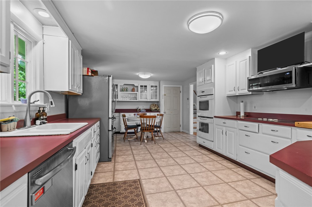 140 Brookhaven Road North Kingstown, RI 02852 - Photo 12 of 36 Gallery Image 12