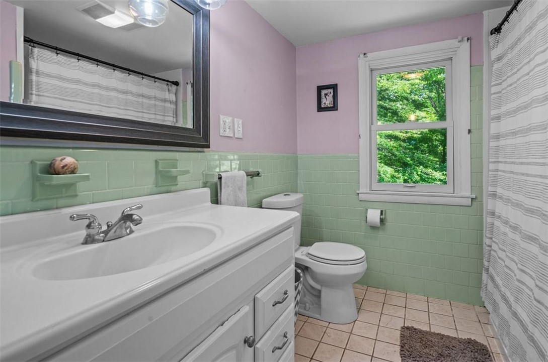 140 Brookhaven Road North Kingstown, RI 02852 - Photo 16 of 36 Gallery Image 16