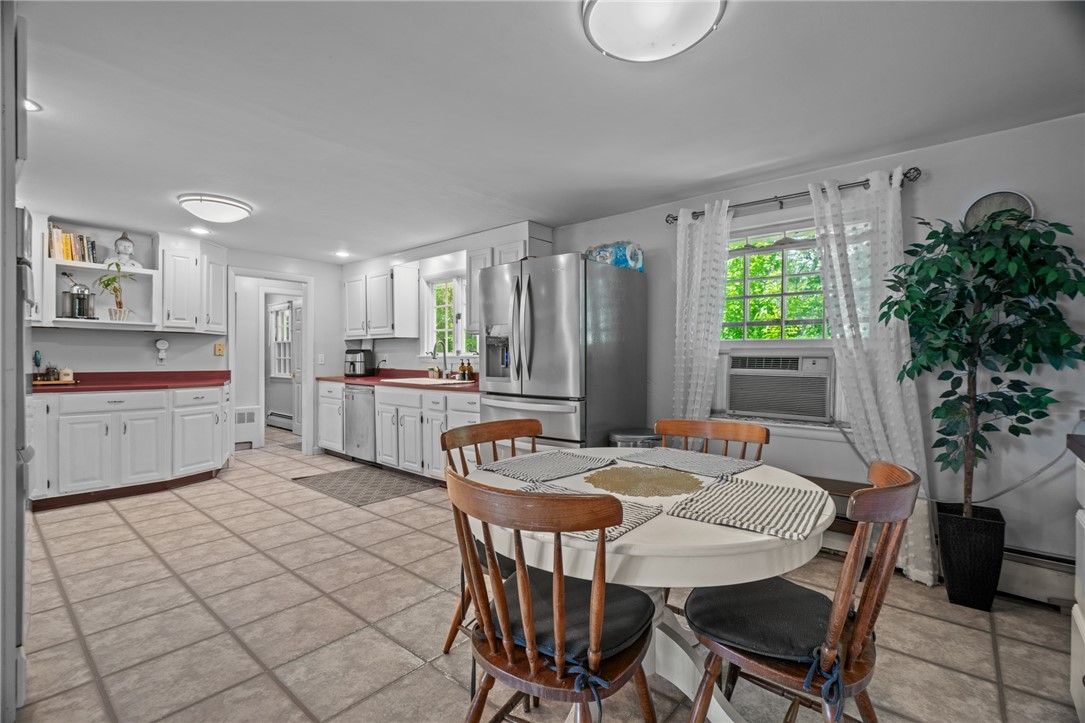 140 Brookhaven Road North Kingstown, RI 02852 - Photo 8 of 36 Gallery Image 8