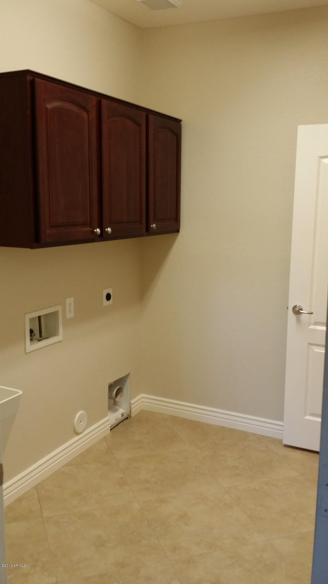 4625 East Murrieta Road Gilbert, AZ 85297 - Photo 22 of 83 Large Laundry / Mud Room
