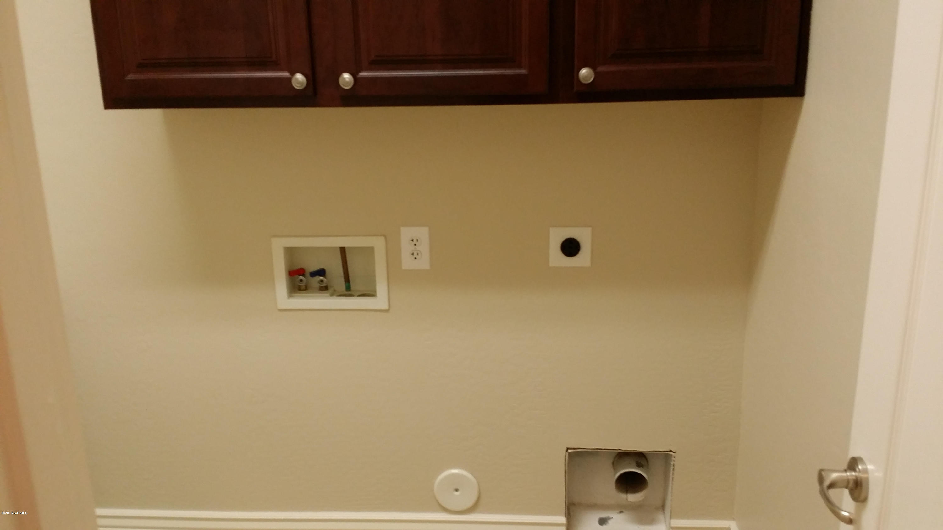 4625 East Murrieta Road Gilbert, AZ 85297 - Photo 24 of 83 Electric Dryer Hookup