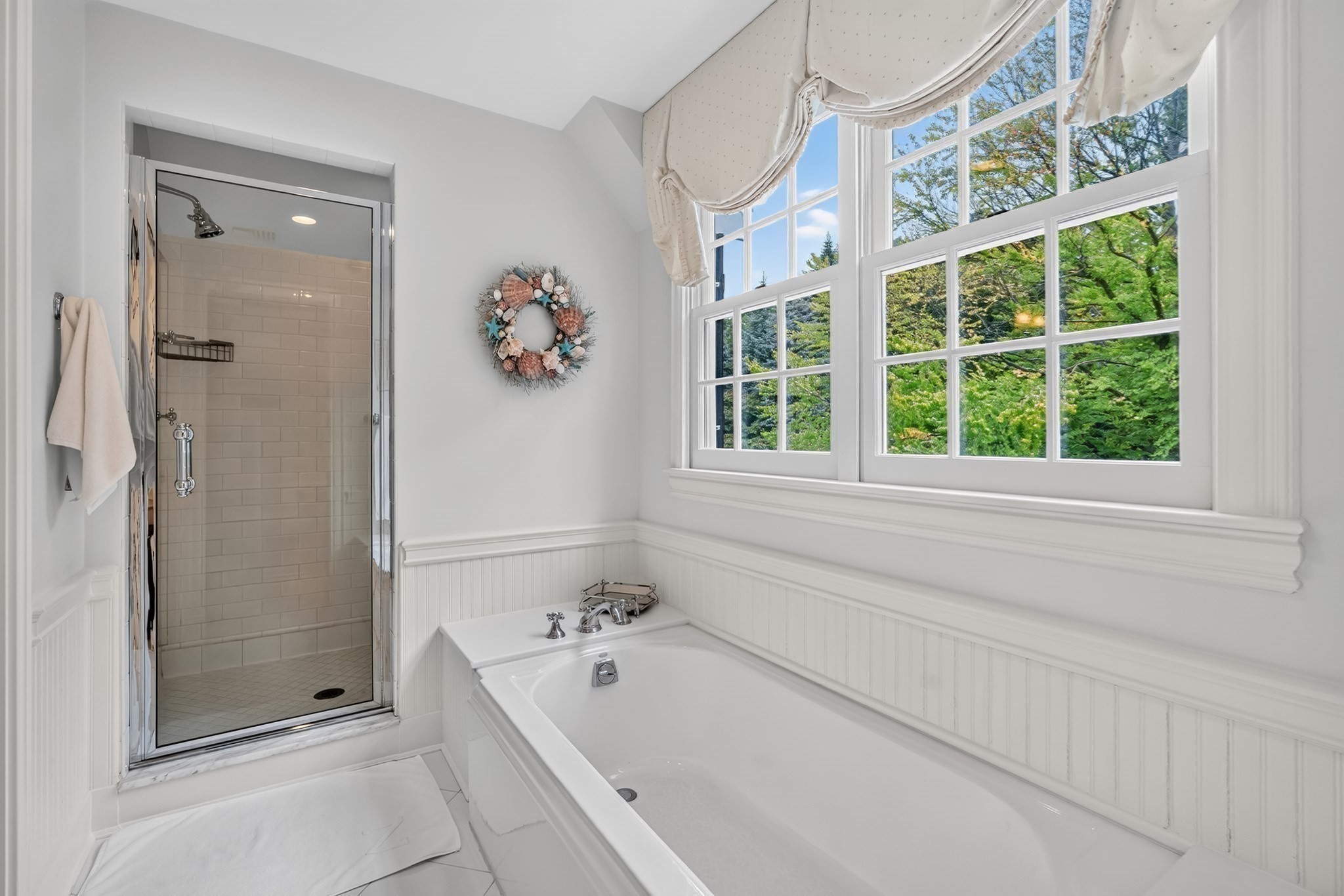 97 Arnold Road Wellesley, MA 02481 - Photo 28 of 37 Gallery Image 28