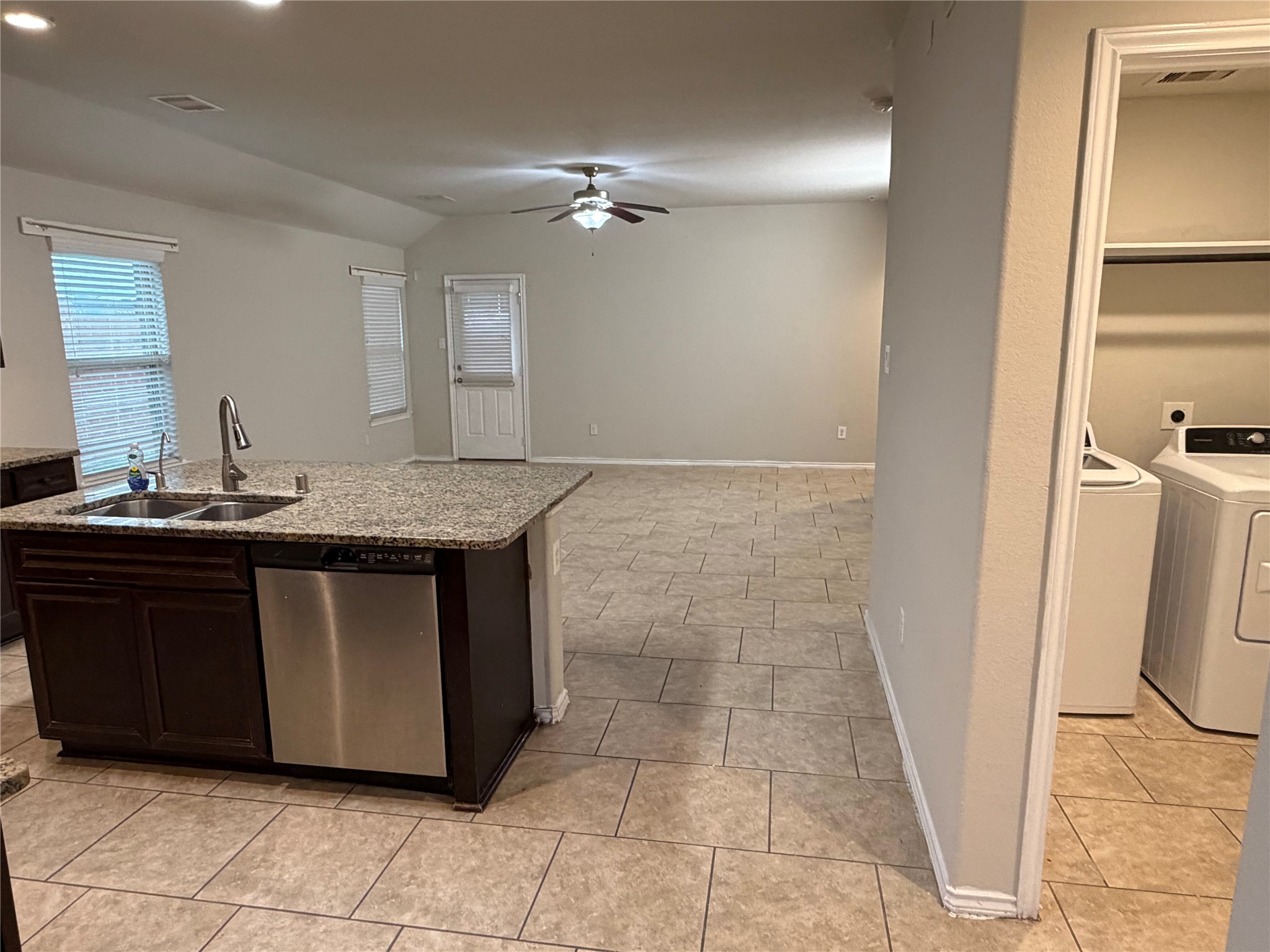 24307 Hampton Terrace Lane Spring, TX 77389 - Photo 17 of 38