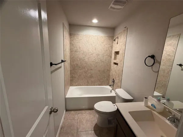 $2,200 | 24307 Hampton Terrace Lane, Spring, TX 77389