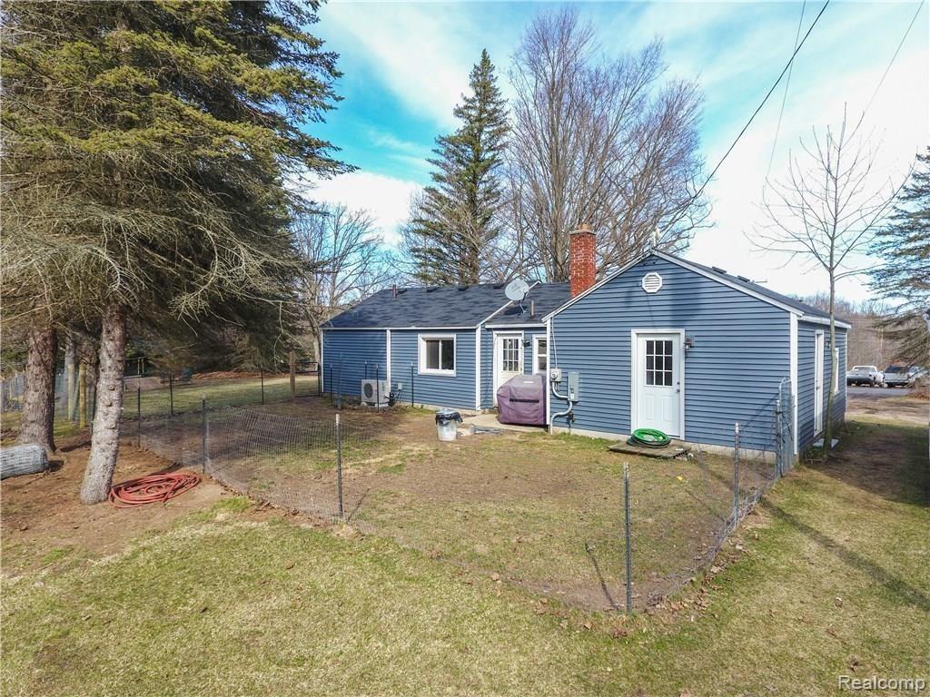 1899 Indian Road Lapeer, MI 48446 - Photo 2 of 25 Back View - New Siding 2016, Windows 2014