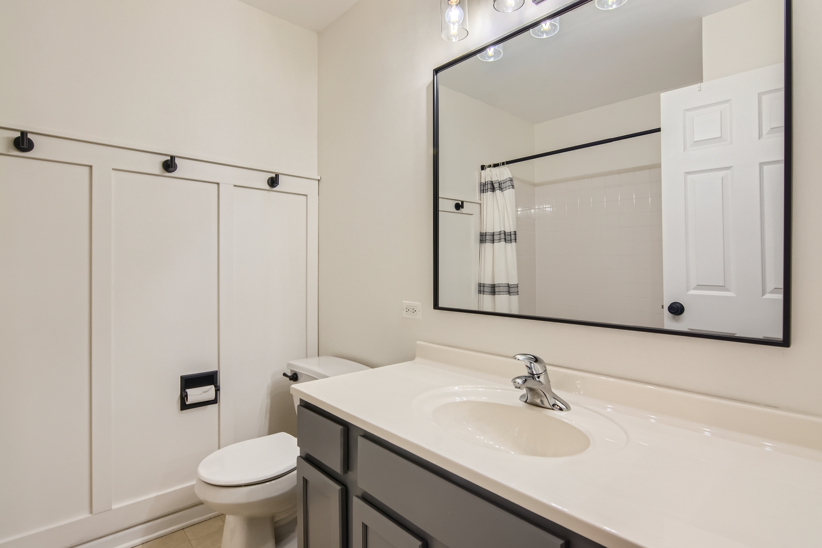 5589 McDonough Road Hoffman Estates, IL 60192 - Photo 20 of 27