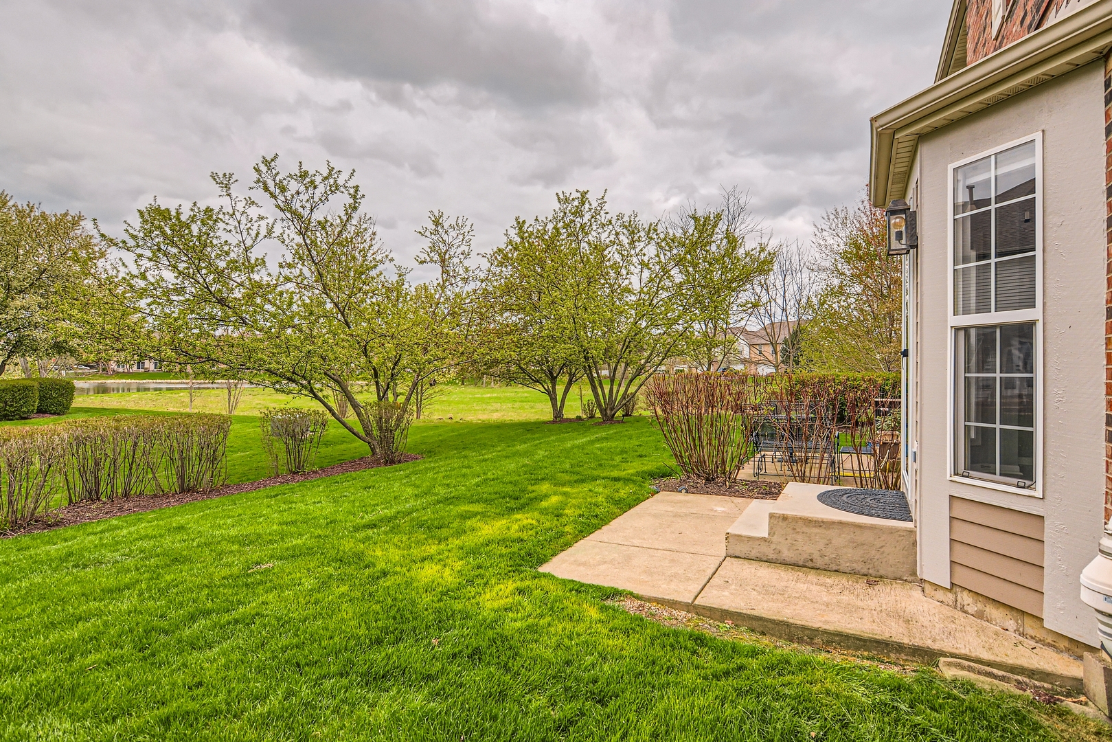 5589 McDonough Road Hoffman Estates, IL 60192 - Photo 25 of 27
