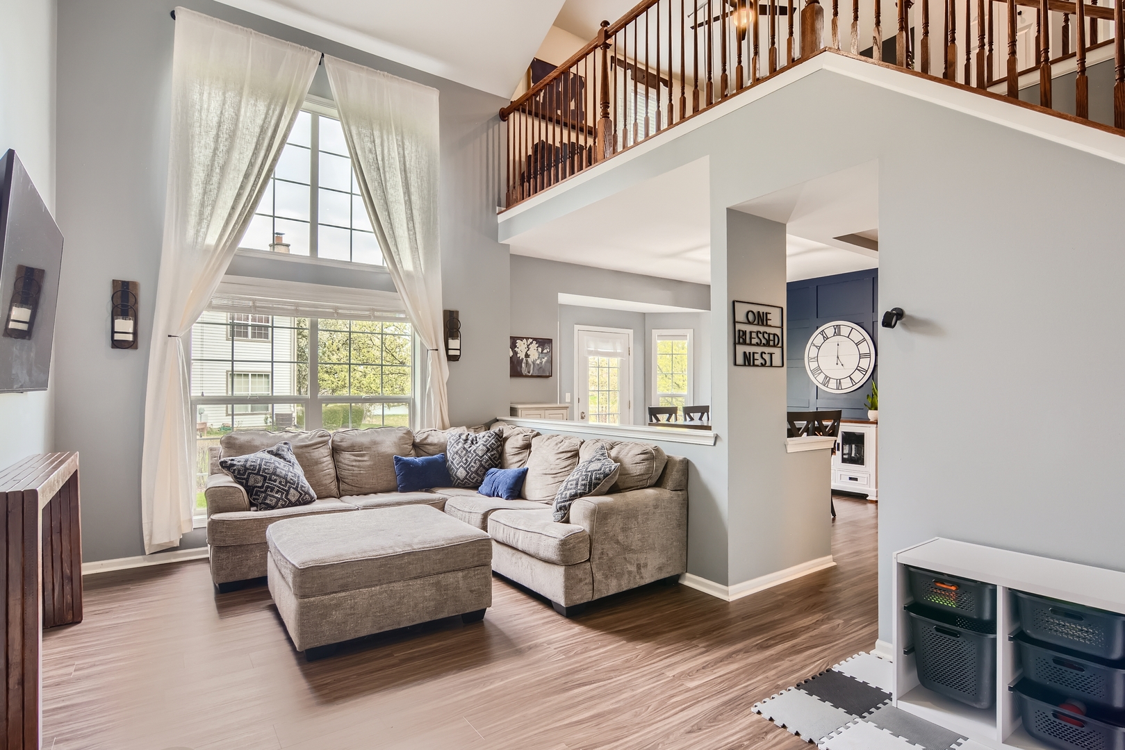 5589 McDonough Road Hoffman Estates, IL 60192 - Photo 5 of 27