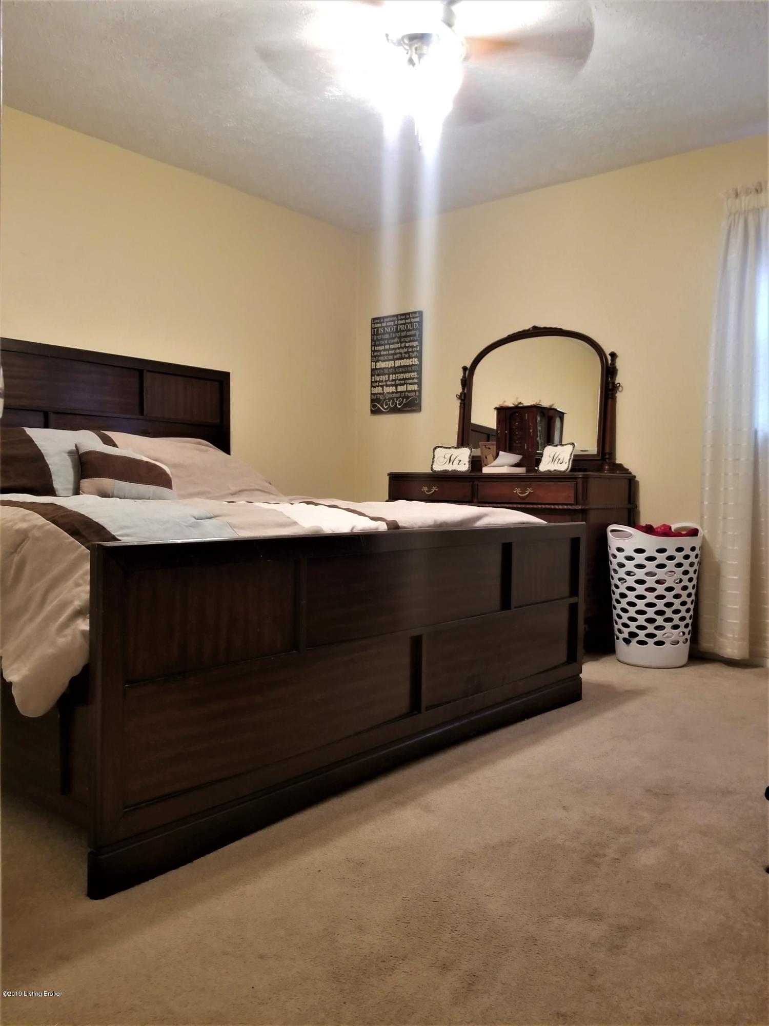 3615 Cutler Road Louisville, KY 40219 - Photo 19 of 30 master