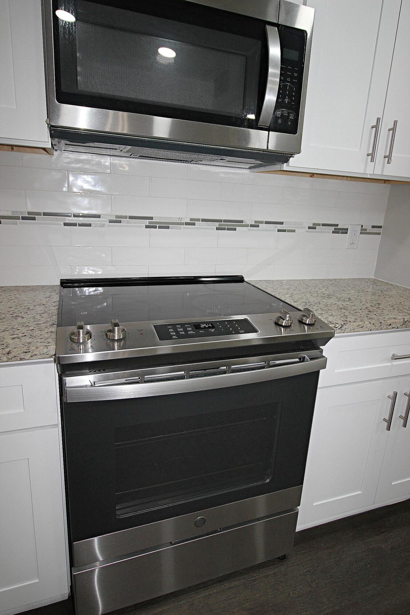 524 Kelly Acres Road Harlem, GA 30814 - Photo 11 of 38 Beautiful backsplash