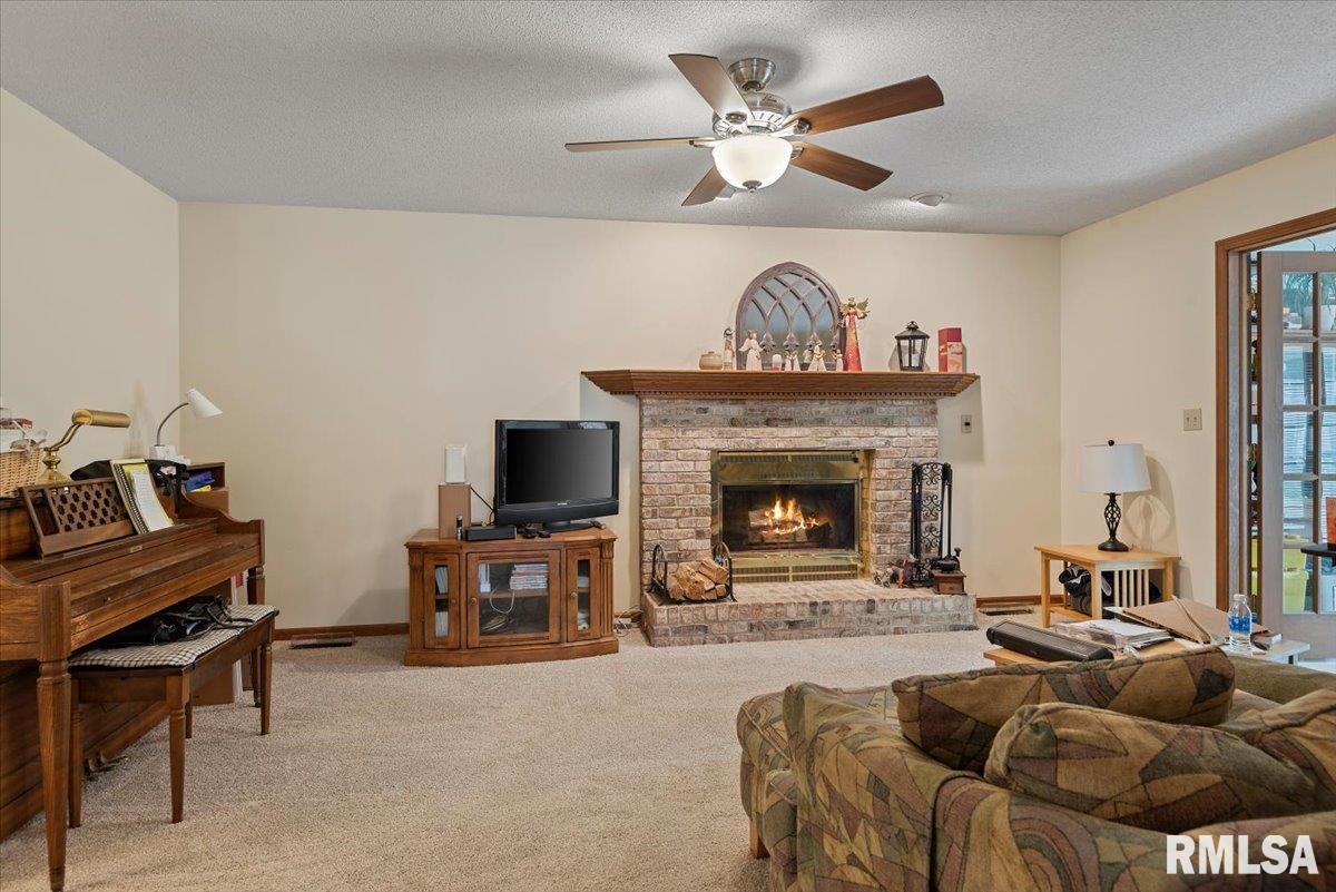 5309 Collins Way Springfield, IL 62703 - Photo 11 of 26