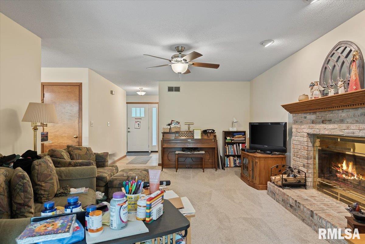 5309 Collins Way Springfield, IL 62703 - Photo 12 of 26