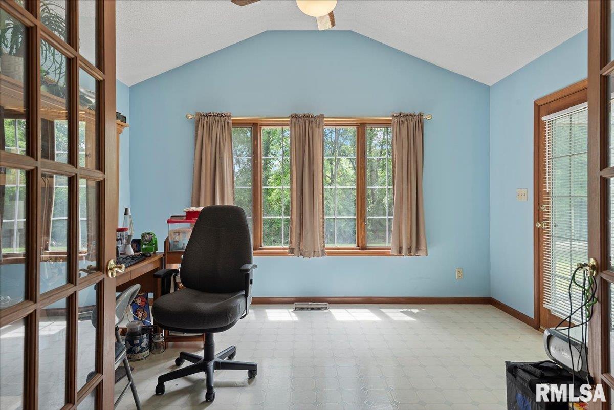 5309 Collins Way Springfield, IL 62703 - Photo 14 of 26