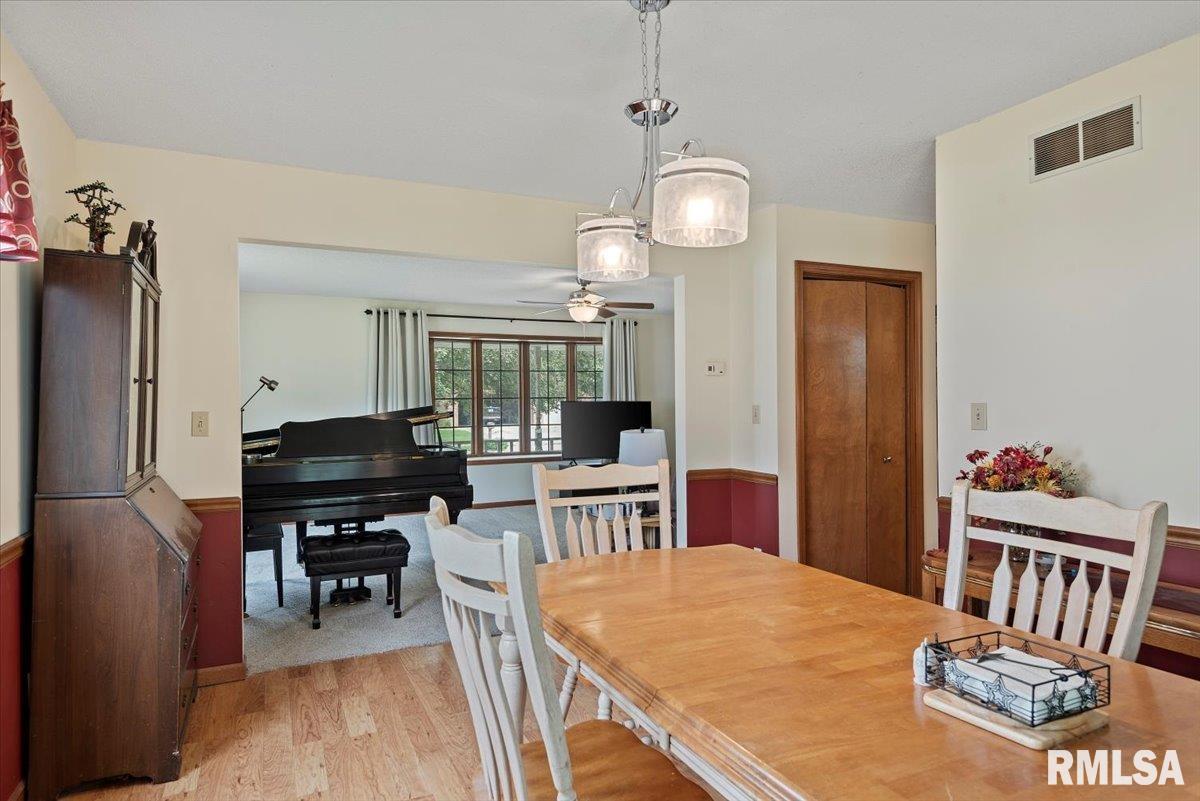 5309 Collins Way Springfield, IL 62703 - Photo 8 of 26