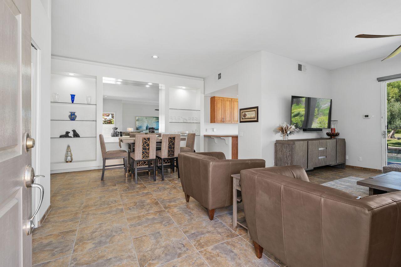 48 Pebble Beach Drive Rancho Mirage, CA 92270 - Photo 10 of 35 6_12136605_189772_189772-EI-106
